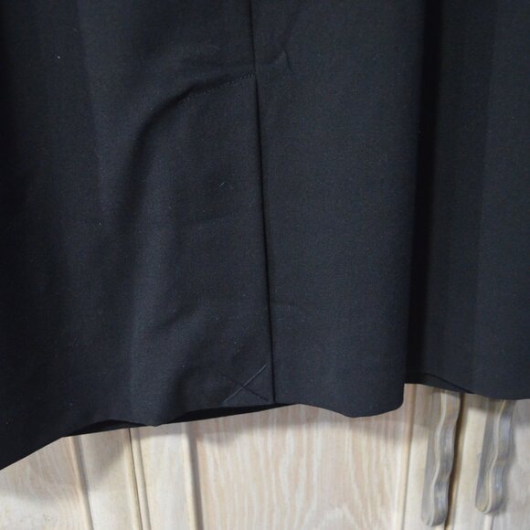 Tahari Sleeveless Sheath, Size 12, Little Black Dress, Professional Flair - NWT - Picture 12 of 12